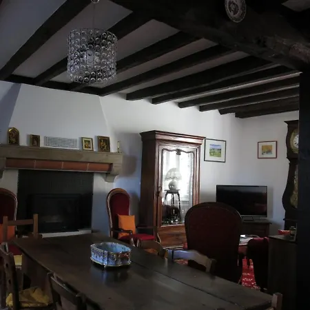Au Relais De Nèche. Couette-café Begues