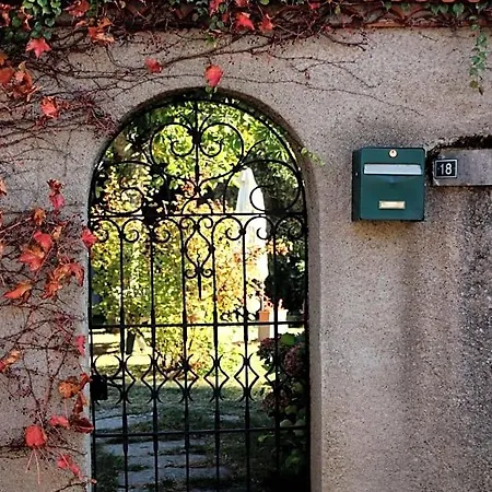 Au Relais De Neche. Begues