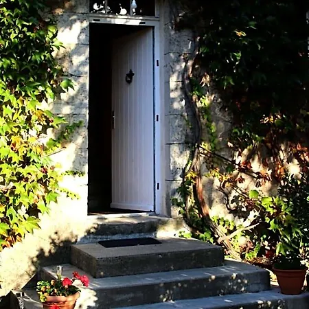 Au Relais De Neche.